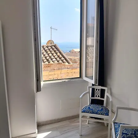 Palazzo Siotto Oda ve Kahvaltı 3*